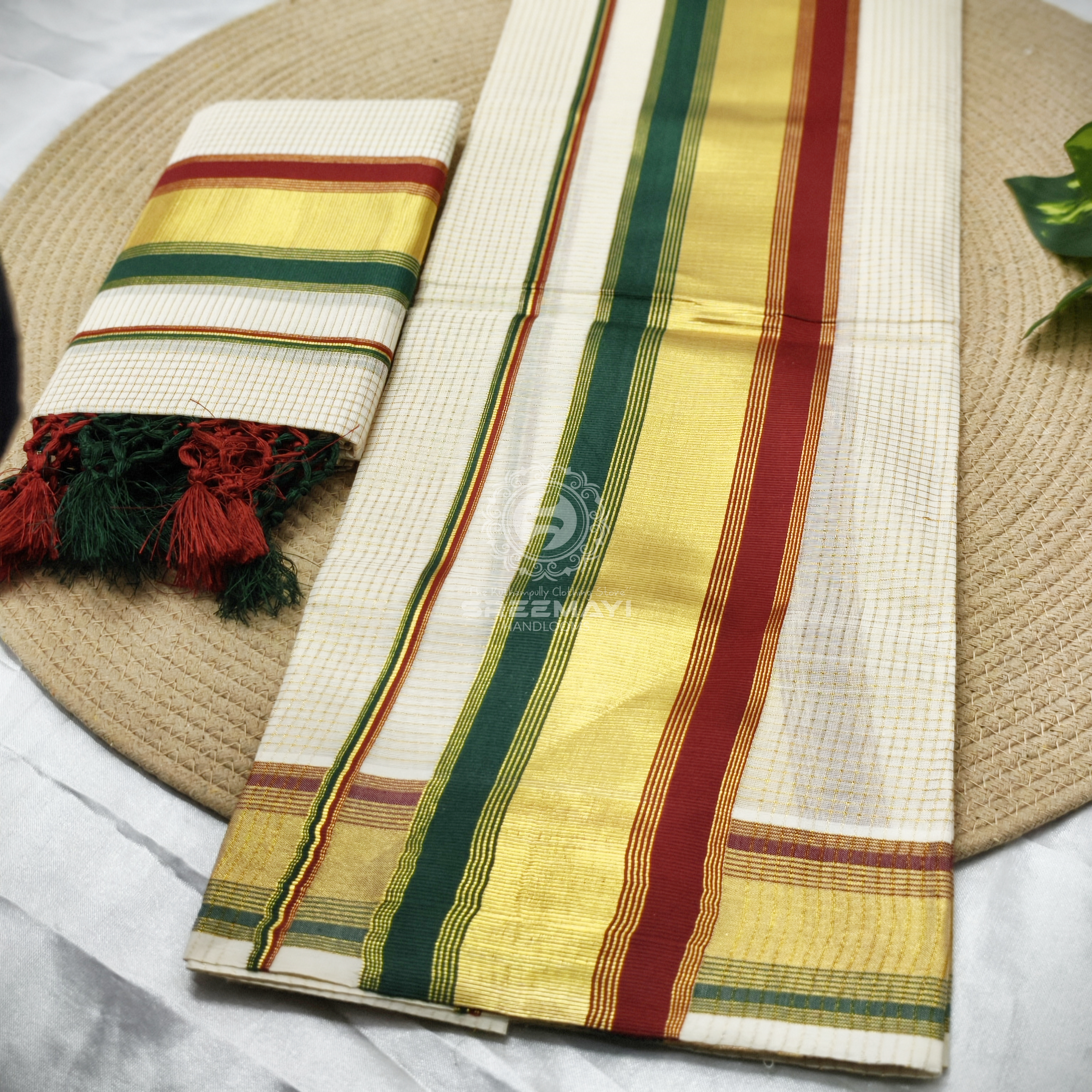 4×4 MICRO CHECK DOUBLE CLR SETMUNDU

Premium handloom