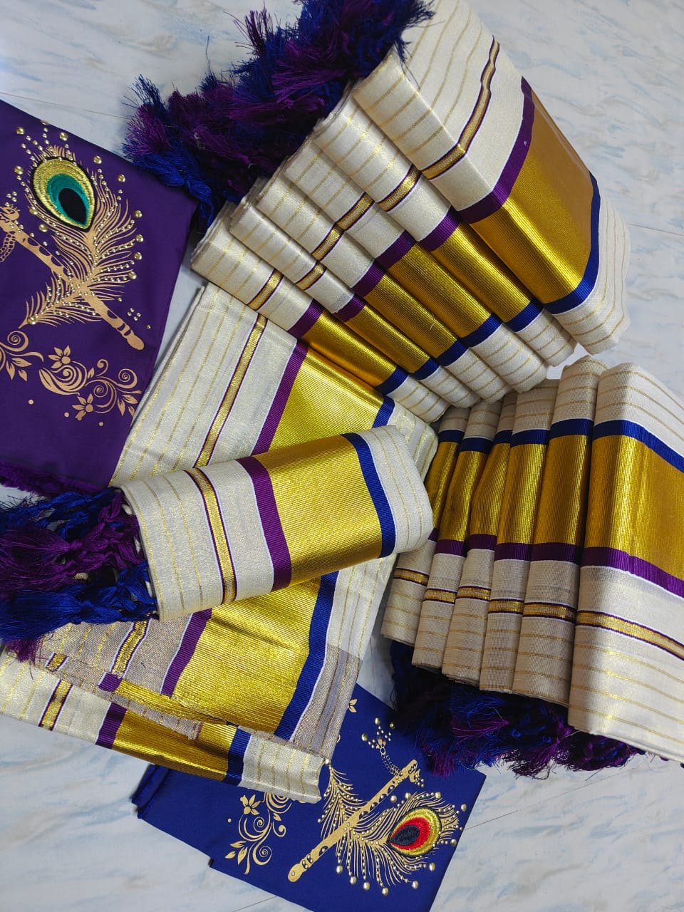 Golden Tissue Lines Setmundu with blouse